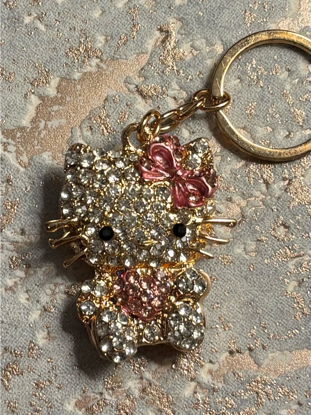 KEYCHAIN/PURSE CHARM Gold Kitty embellished White Rhinestones Pink Heart & Bow
